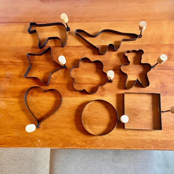 8 Vintage Metal Cookie Cutters, Cookie Molds, Pancake Molds, Gift Tag Cutouts - Picture 1 of 10